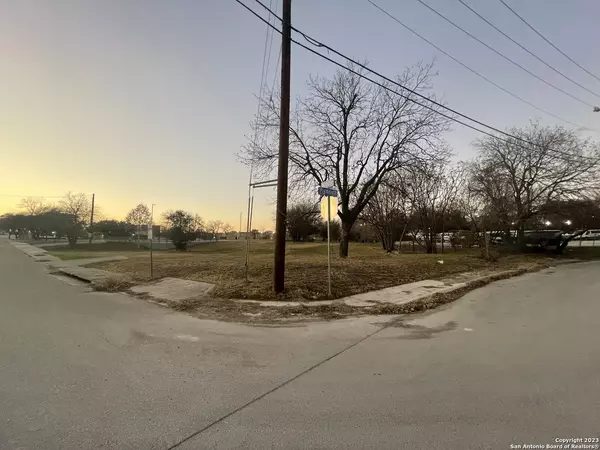 San Antonio, TX 78216-4652,243 WOLFE RD