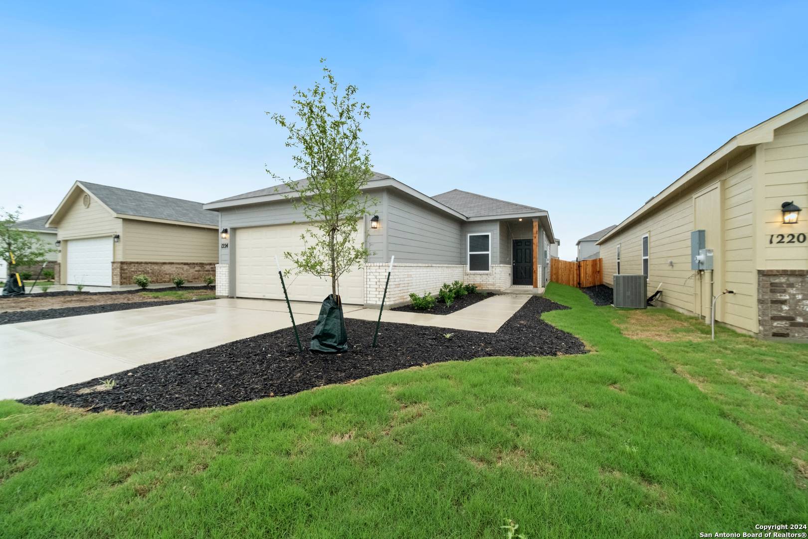 1224 Whitneyway Ln, New Braunfels, TX 78130