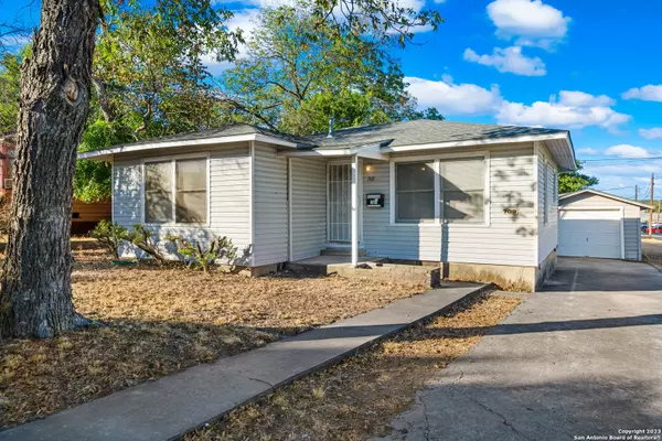 709 Wheless Ave, Kerrville, TX 78028