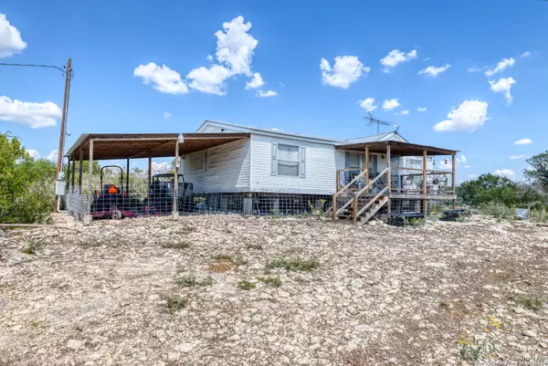 Uvalde, TX 78801,CR 429 CR 429