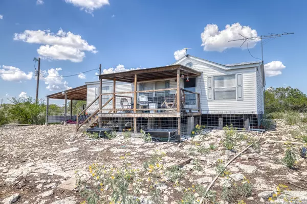 Uvalde, TX 78801,CR 429 CR 429