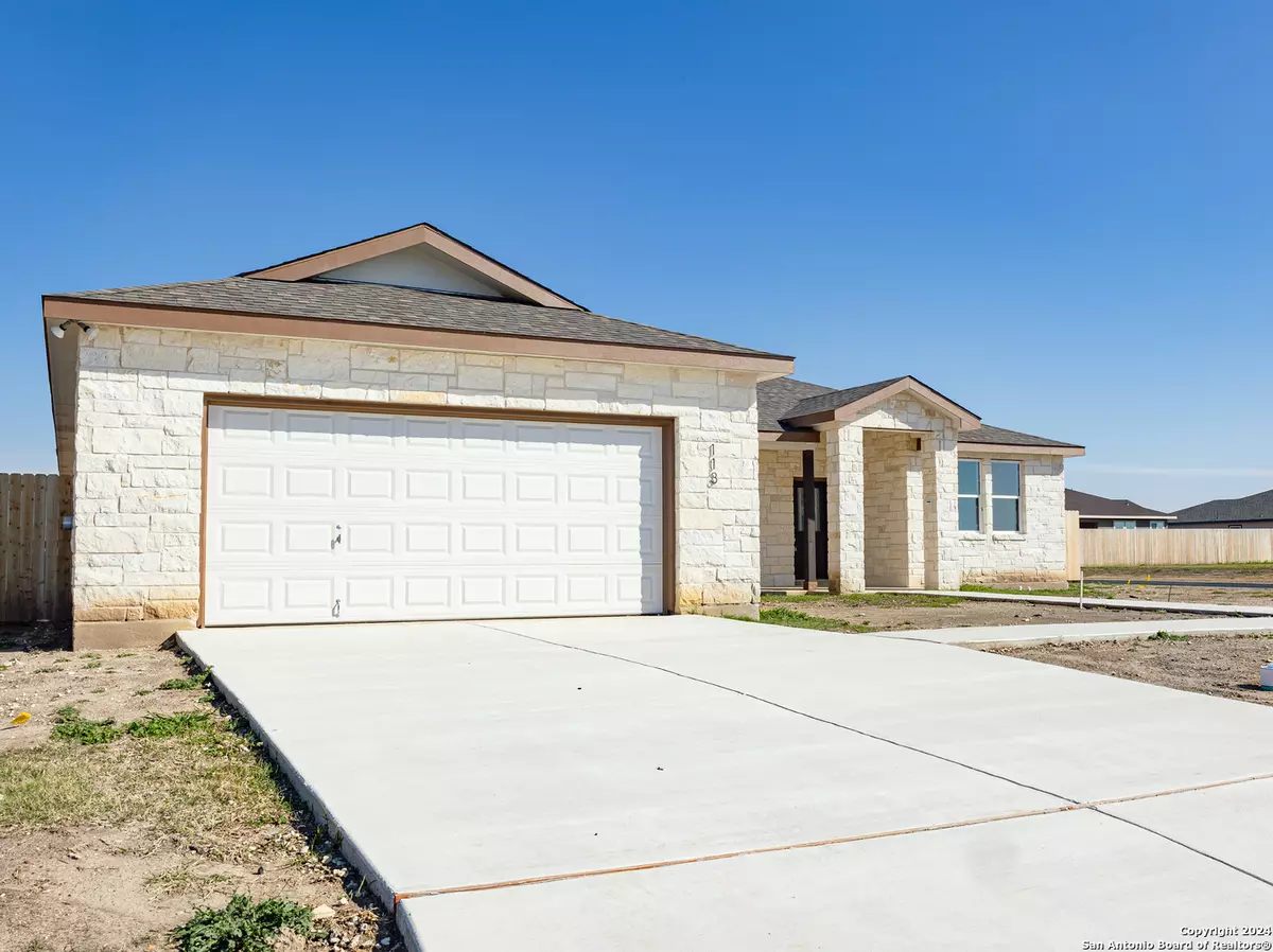 Poteet, TX 78065,113 Troubadour Ln