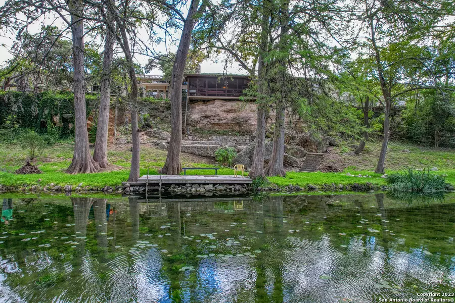 187 Roy Chisum Road, Leakey, TX 78873