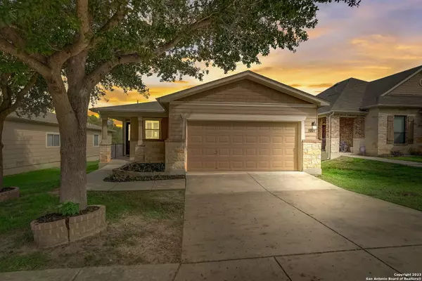 Live Oak, TX 78233-5493,11004 DENAE DR