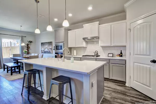 13021 VISTA HOLW, Live Oak, TX 78233-6635
