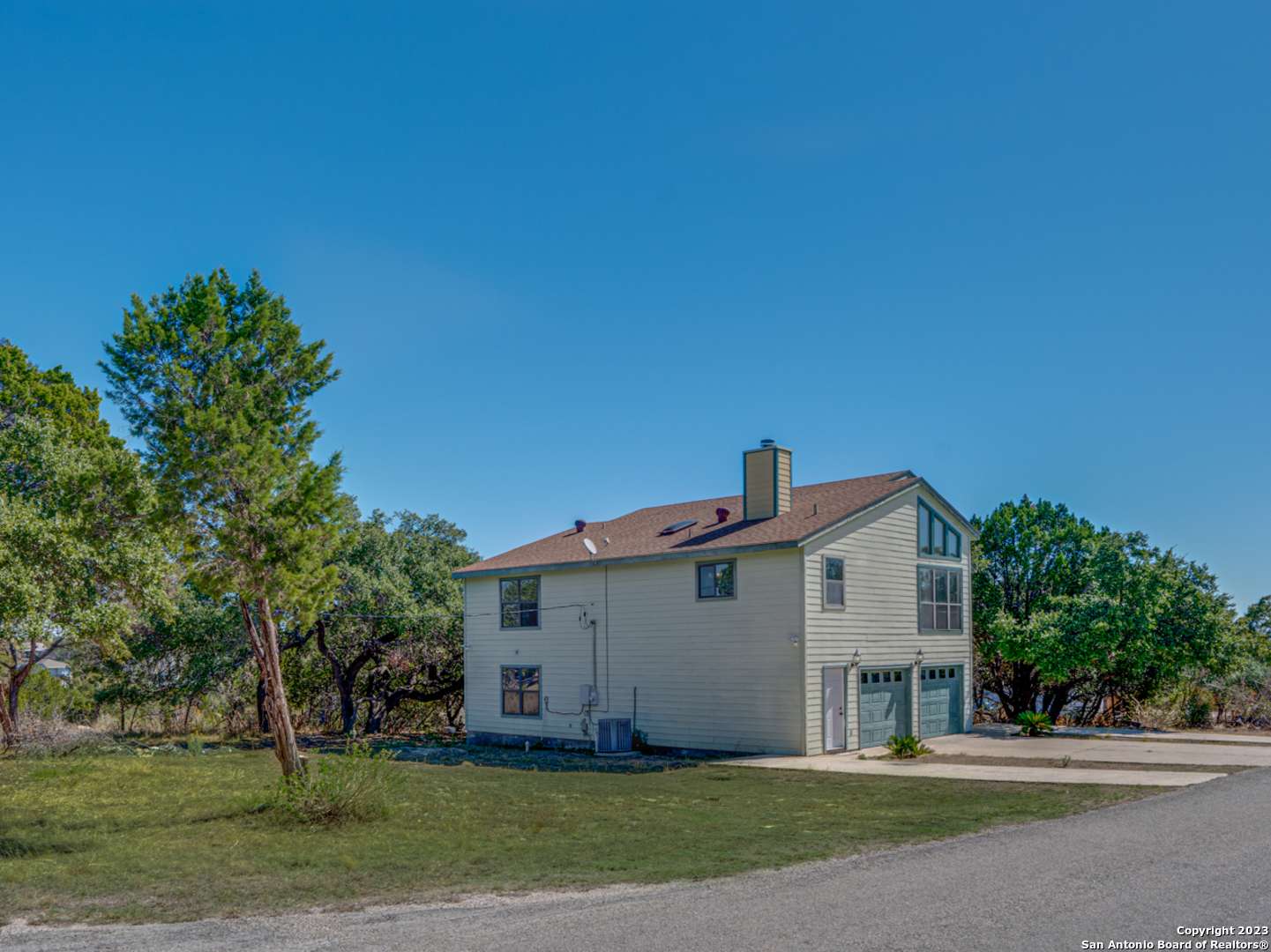 Canyon Lake, TX 78133-4074,1236 LAKEBREEZE DR