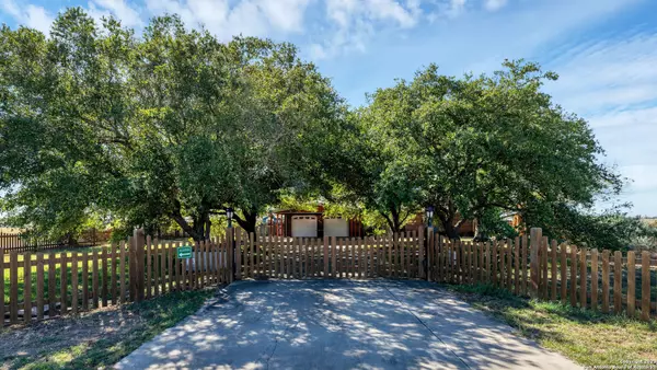 2931 CORDOVA RD,  Seguin,  TX 78155