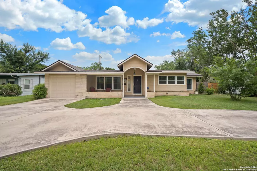 643 ROBINHOOD PL, San Antonio, TX 78209-3429