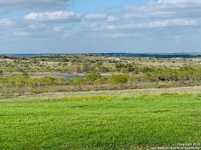 5881 FM 758, Seguin, TX 78155