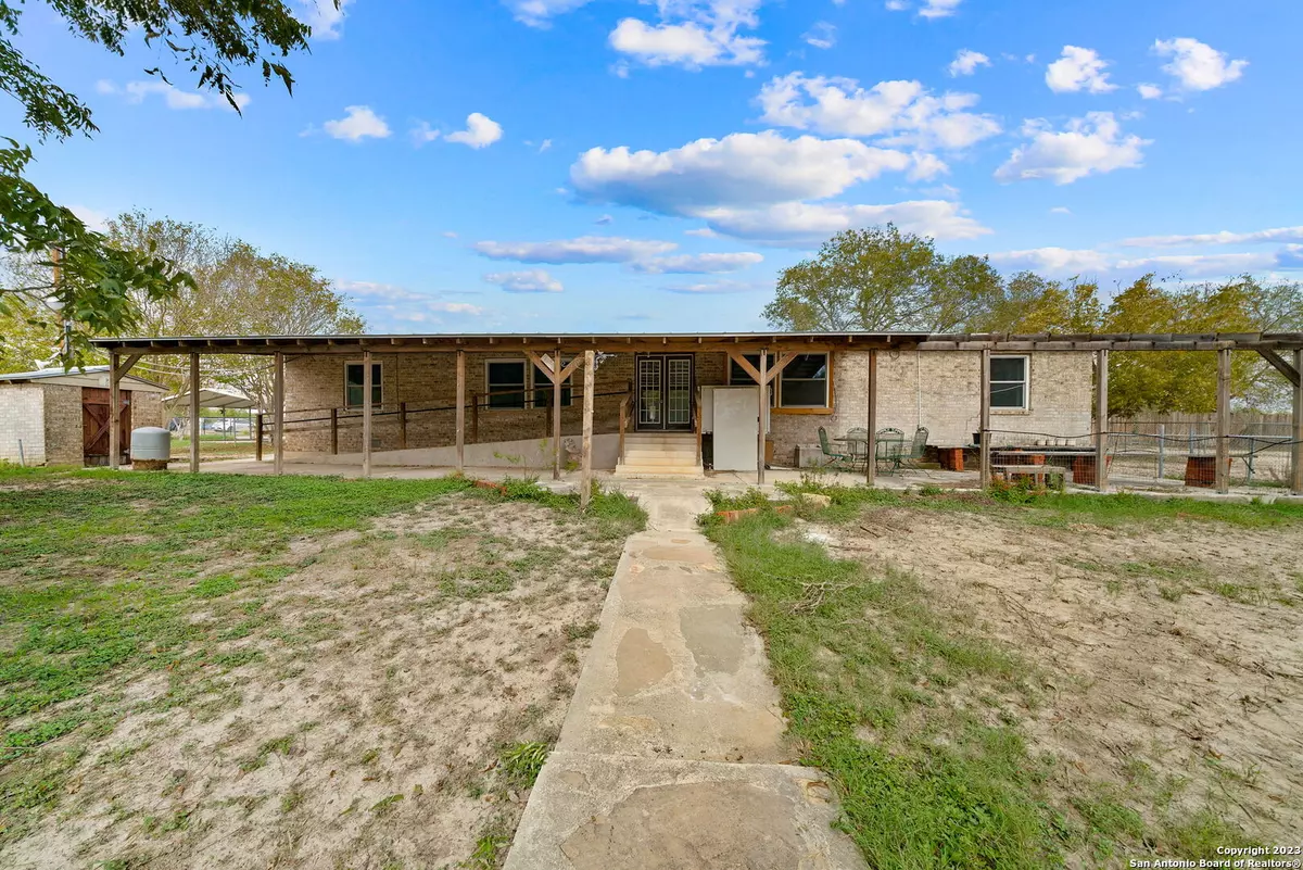 Atascosa, TX 78002,10290 Sunny Ln