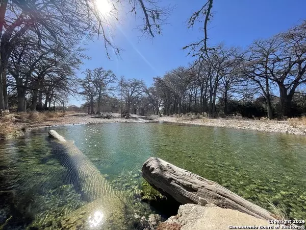 Leakey, TX 78873,90 Jim Dalrymple Dr