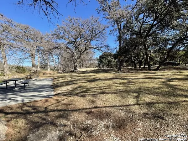 Leakey, TX 78873,90 Jim Dalrymple Dr