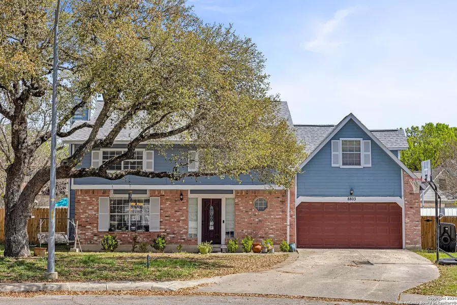 8803 Boise Hills Dr, San Antonio, TX 78250-5238