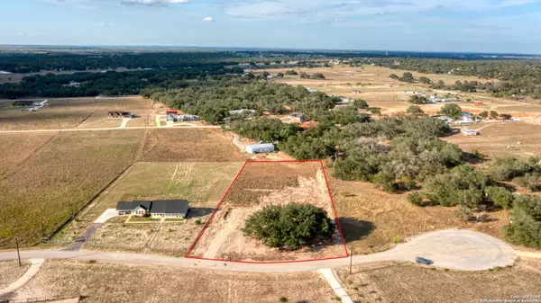 Natalia, TX 78059,255 Stallion Trail