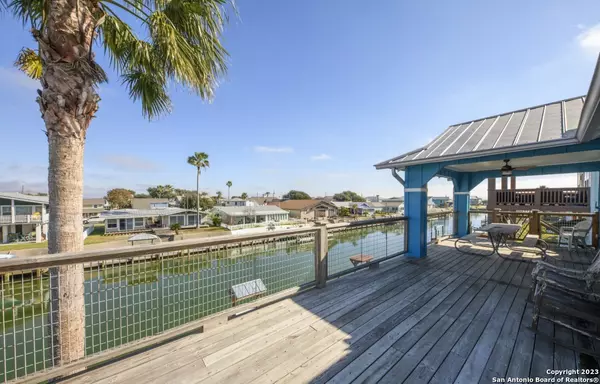 Rockport, TX 78382,136 Palm Dr