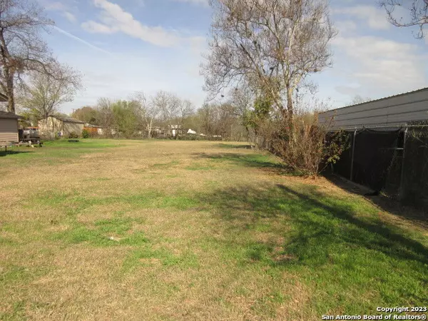 000 ELDRIDGE AVE, San Antonio, TX 78237