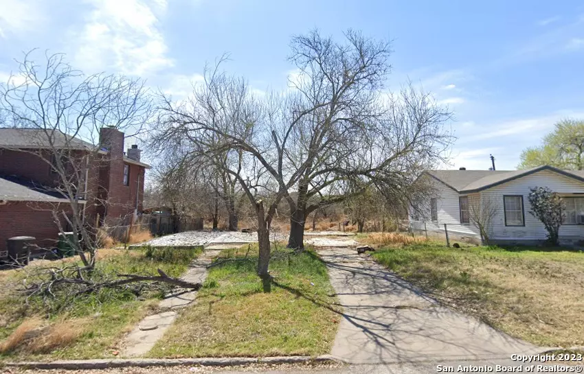 San Antonio, TX 78221-3041,906 DEELY PL