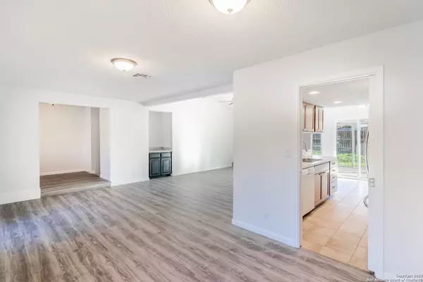 San Antonio, TX 78239,8730 Glen Bluff