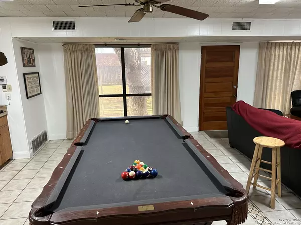 Poth, TX 78147,217 Sutherland Ave