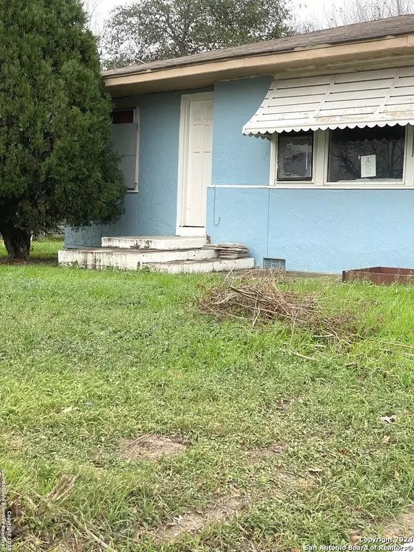 San Antonio, TX 78221-3822,122 GILLETTE BLVD
