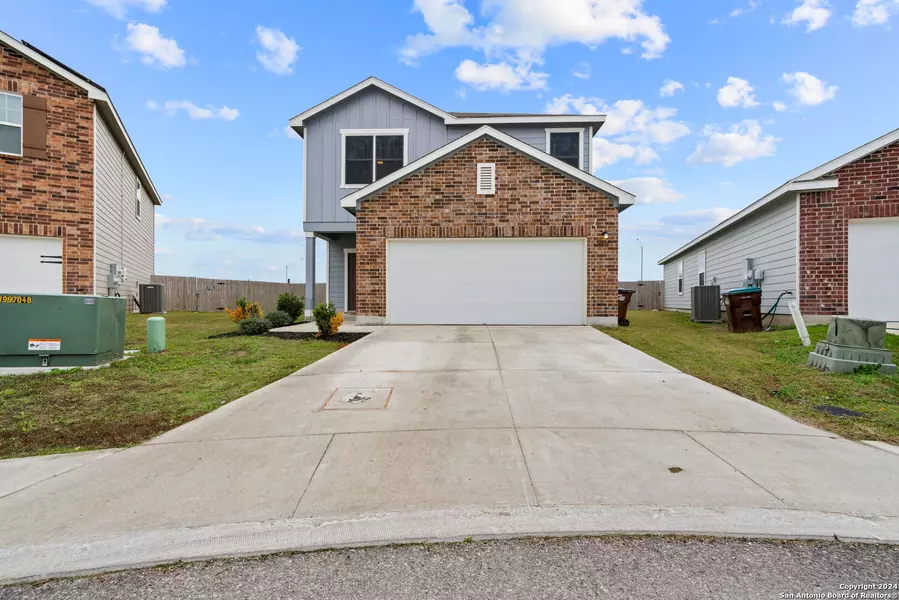 5818 Gulf Meadows, Converse, TX 78109