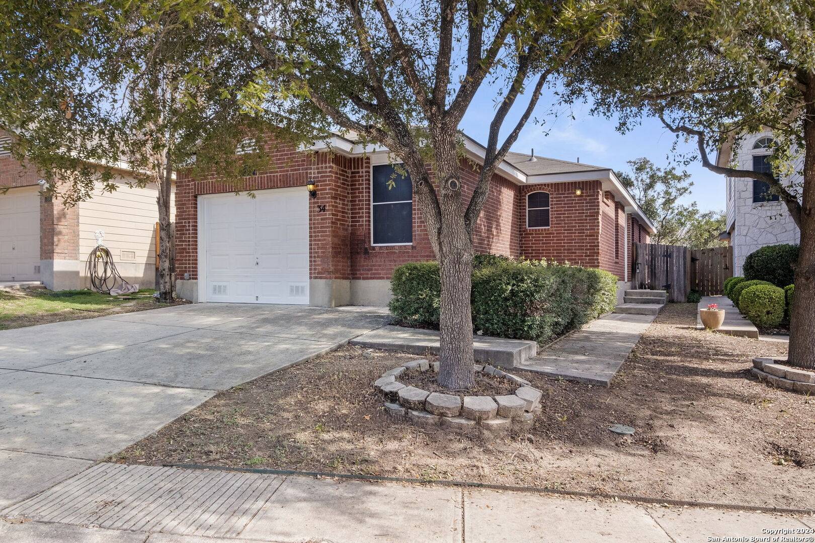 San Antonio, TX 78240-2950,34 RAINY AVE