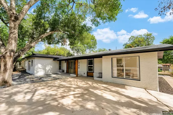 Terrell Hills, TX 78209-6033,248 LYMAN DR