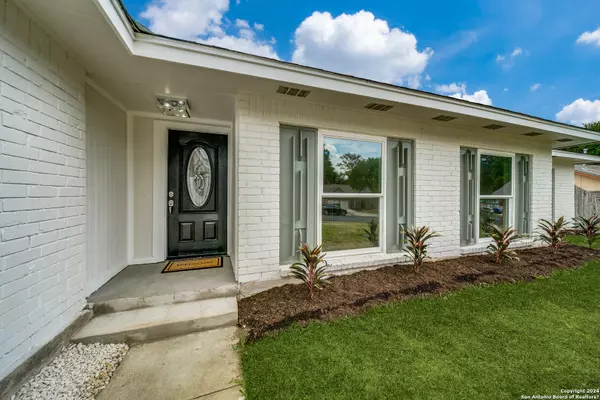 San Antonio, TX 78233,6318 Ridge Tree Dr