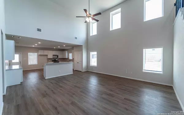 San Antonio, TX 78253,6718 Velma Path