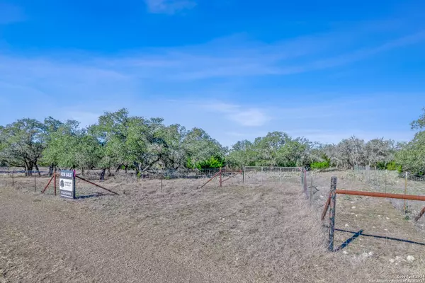 Mountain Home, TX 78058,170 BIG BUCK CIR