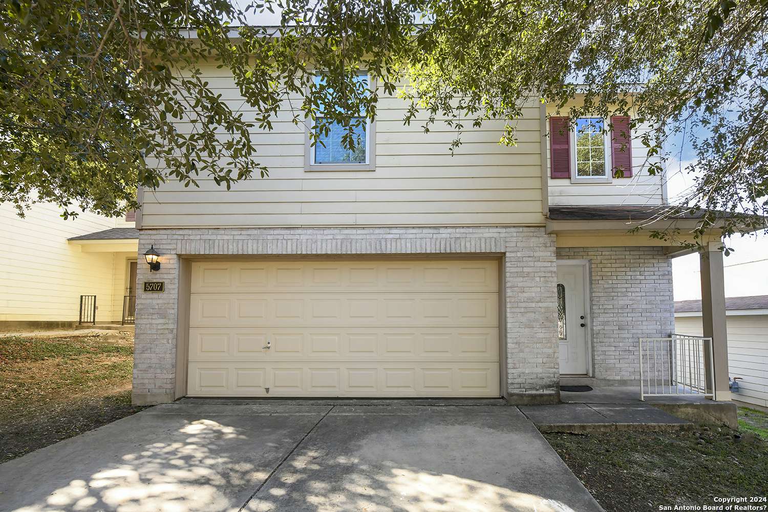 5707 Red Canyon, San Antonio, TX 78252