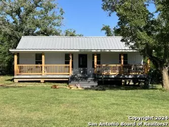 Waelder, TX 78959,4621 Wood Hollow Dr