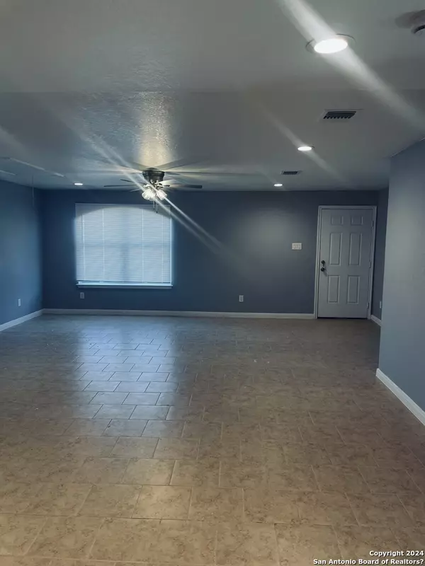 San Antonio, TX 78214-1205,4031 FLORES ST