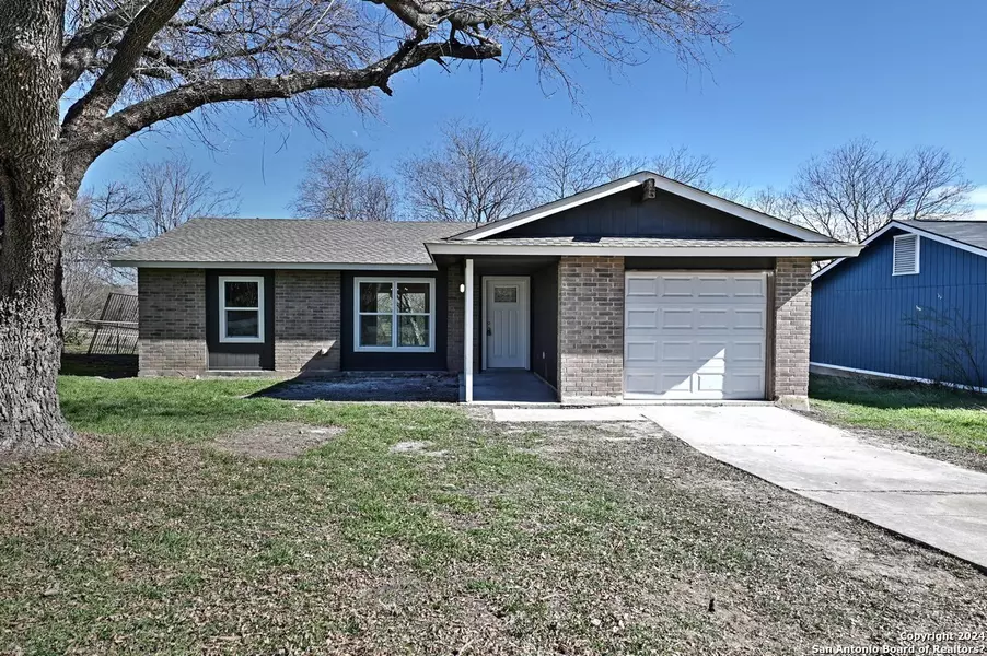 902 HICKORY HILL DR, Kirby, TX 78219-1518