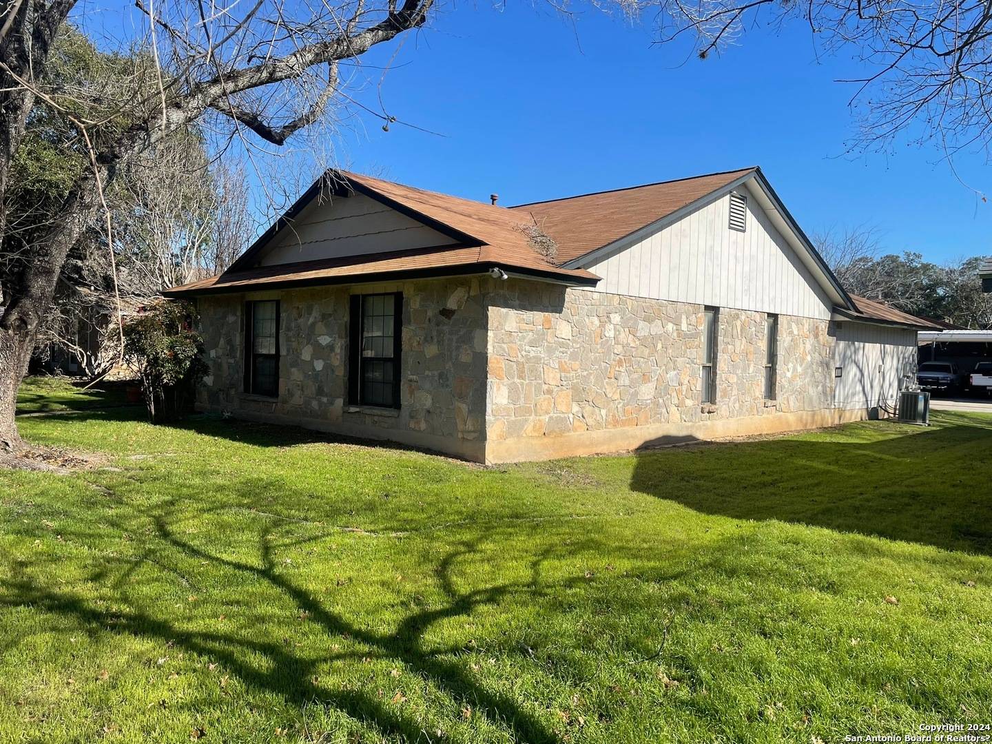 San Antonio, TX 78231-1935,2214 SHADY ROCK CIR