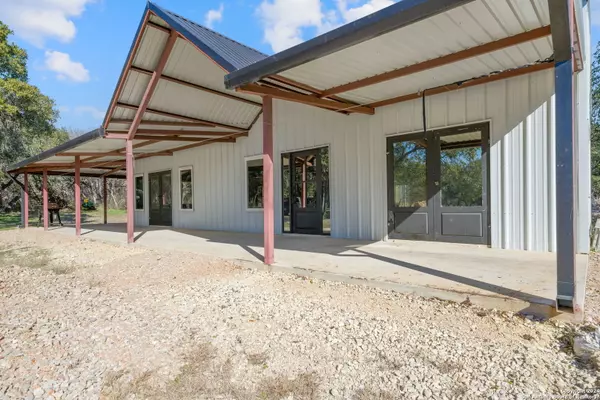 Hondo, TX 78861,391 COUNTY ROAD 2471