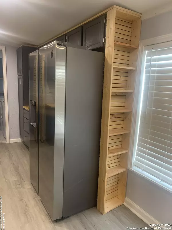 Castroville, TX 78009,113 County Road 5631