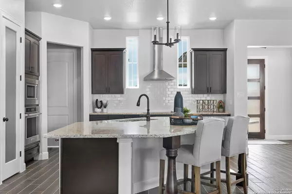 Blanco, TX 78606,812 Old 32 Crossing Dr