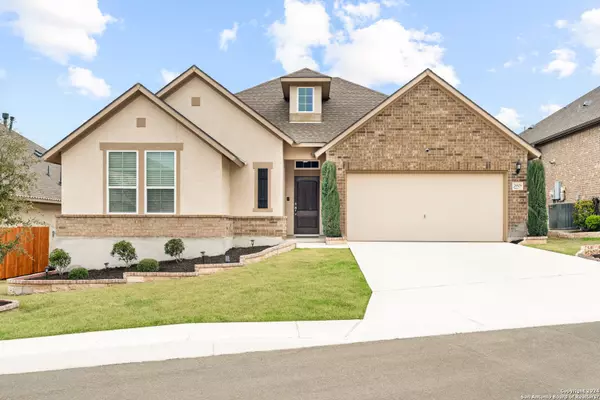 Discover Luxury and Comfort in the Gated Community of Kinder Ranch,Lizzeth Carreon