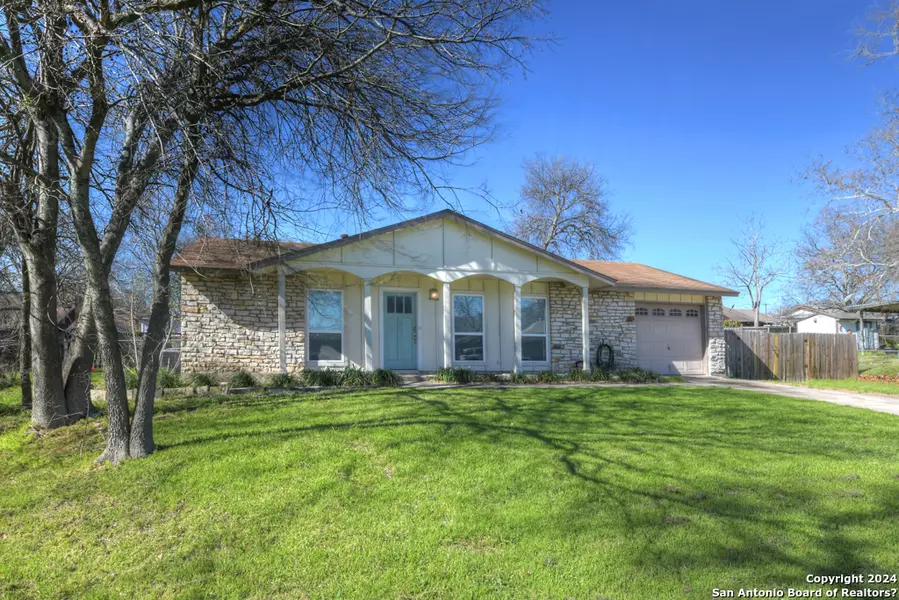 11601 HONEY GROVE ST, Live Oak, TX 78233-2922