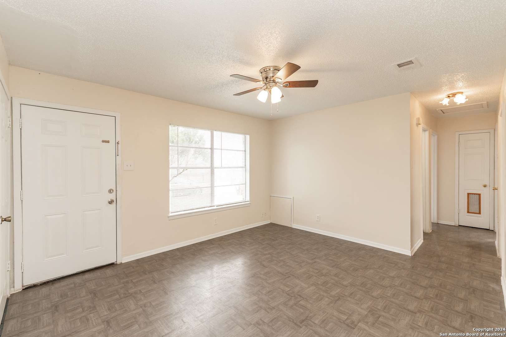 San Antonio, TX 78227,7910 Sugarfoot Dr