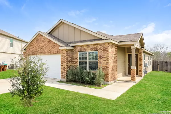San Antonio, TX 78245-4725,2422 MARBACH WOODS