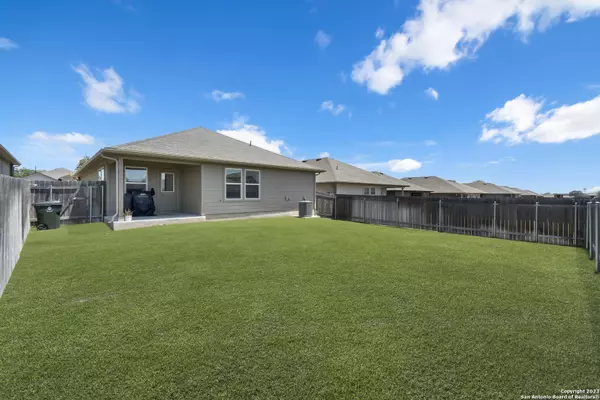 Seguin, TX 78155,724 ARMADILLO DR