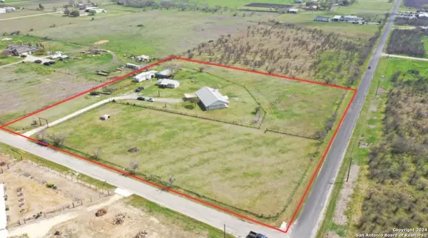 Marion, TX 78124-1713,7945 YOUNGSFORD RD