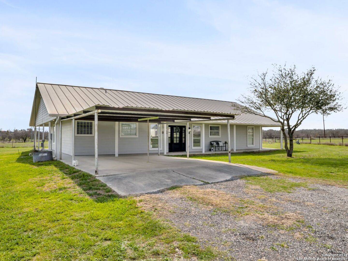 Marion, TX 78124-1713,7945 YOUNGSFORD RD
