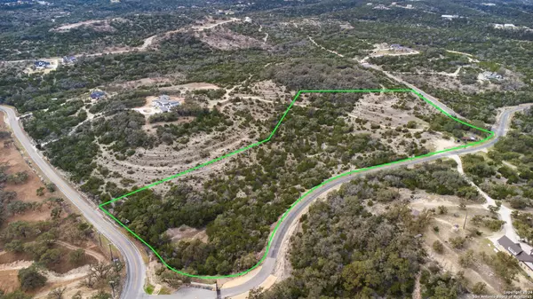 Helotes, TX 78023,327 Canyon Creek