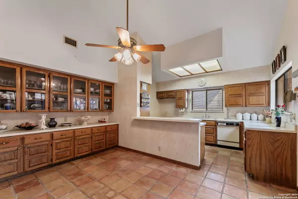 San Antonio, TX 78230,3462 river path