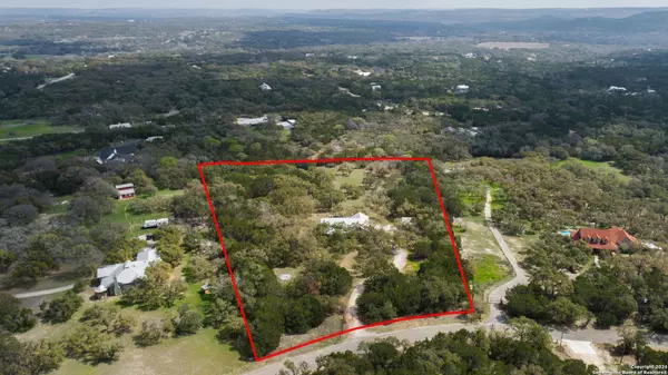 Wimberley, TX 78676,2451 Oak Run