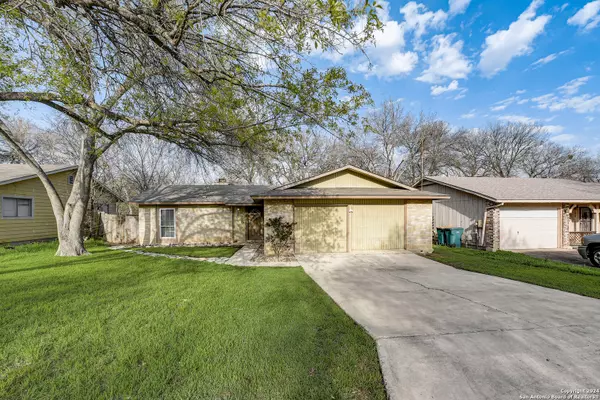 Converse, TX 78109-2512,110 MEADOW LARK