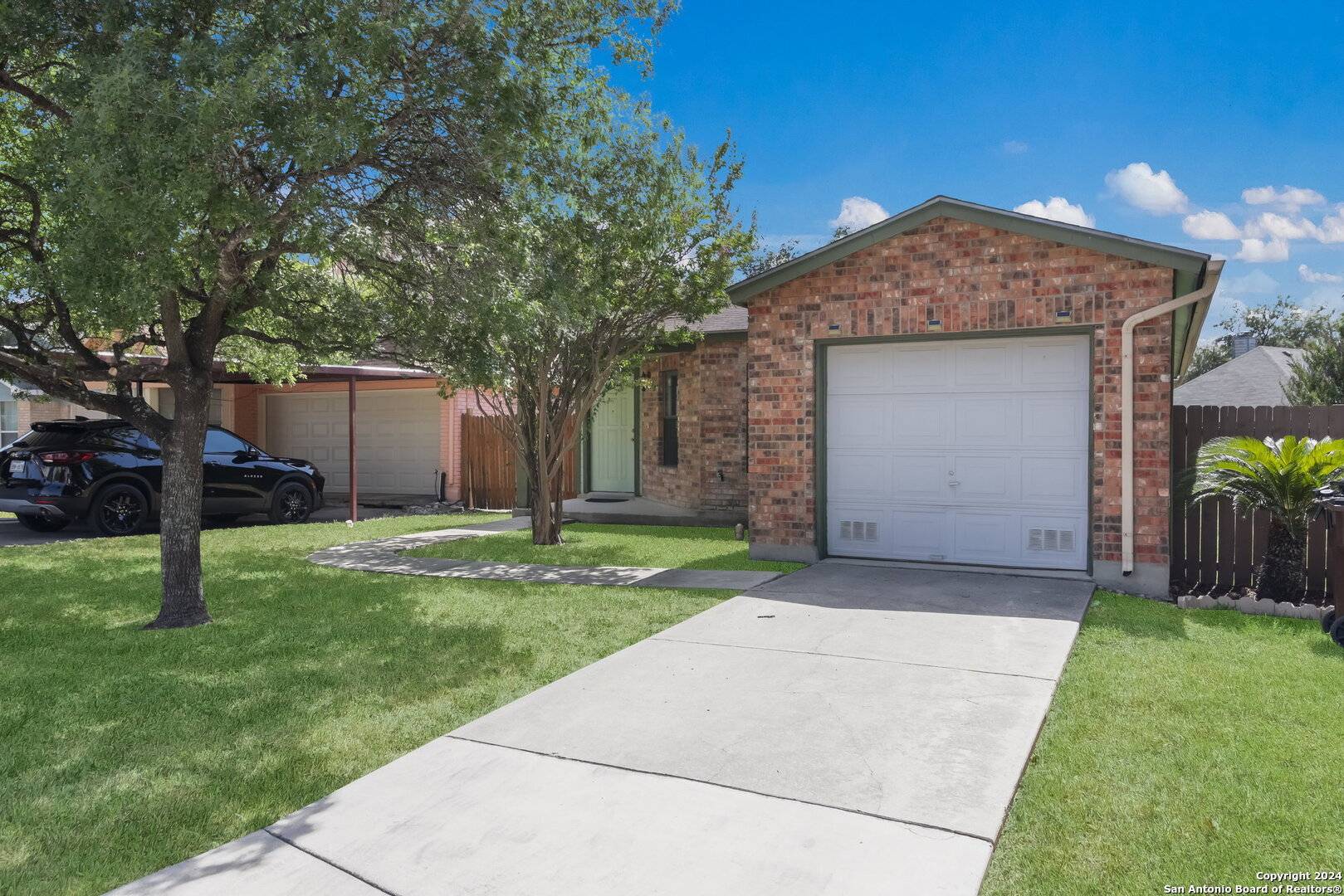 3717 CANDLESTONE DR, San Antonio, TX 78244-1956